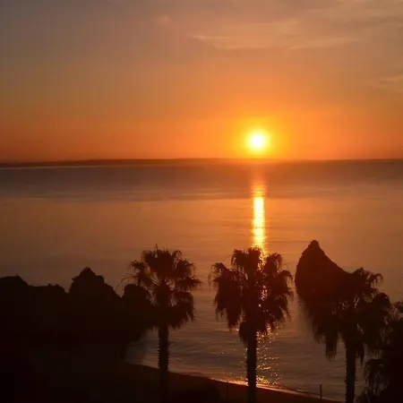 Amazing Penthouse- Panoramic Sea View & Tikki Bar On Private Terrasse *