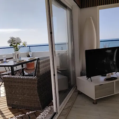 Διαμέρισμα Amazing Penthouse- Panoramic Sea View & Tikki Bar On Private Terrasse *