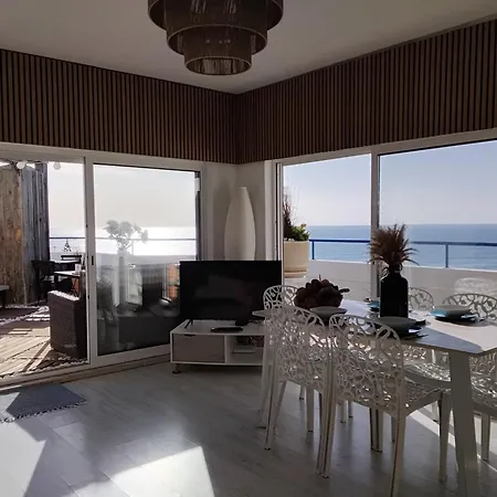 Apartamento Luxury Ocean Penthouse- Panoramic Sea View & Tikki Bar On Private Terrasse