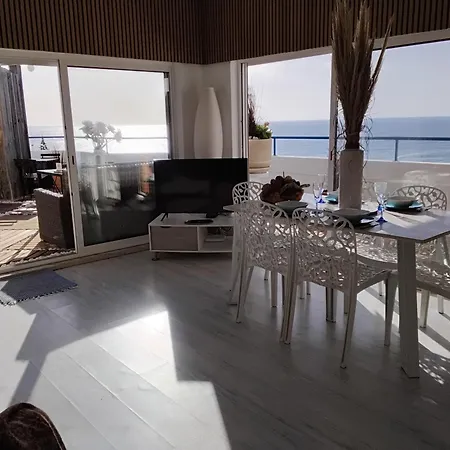 Amazing Penthouse- Panoramic Sea View & Tikki Bar On Private Terrasse 아파트 *