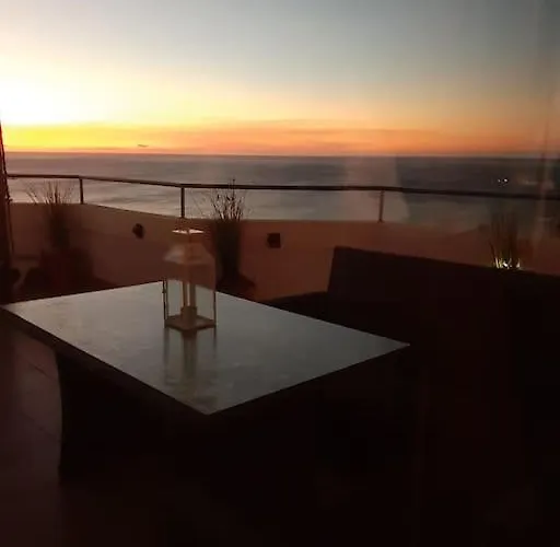 Amazing Penthouse- Panoramic Sea View & Tikki Bar On Private Terrasse דירה Senhora da Luz