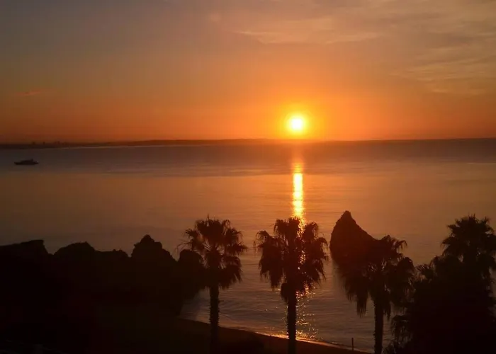 Amazing Penthouse- Panoramic Sea View & Tikki Bar On Private Terrasse *