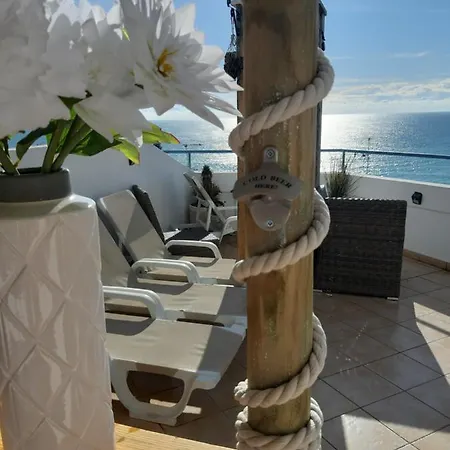 Luxury Ocean Penthouse- Panoramic Sea View & Tikki Bar On Private Terrasse Apartamento