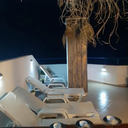Апартаменты Amazing Penthouse- Panoramic Sea View & Tikki Bar On Private Terrasse Praia Da Luz
